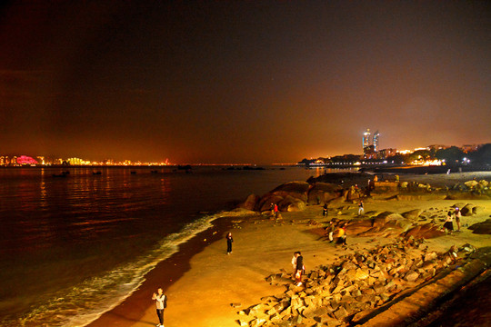 厦门海滨沙滩夜景