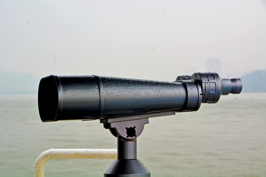 观景望远镜