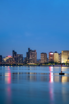 杭州现代建筑夜景