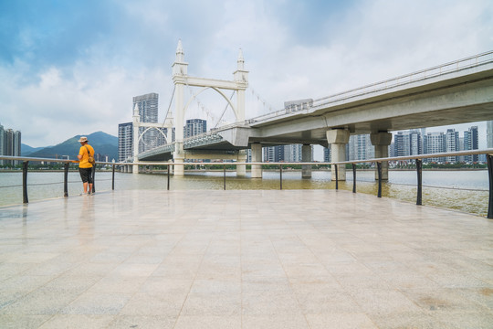 珠海白石大桥和城市建筑天际线