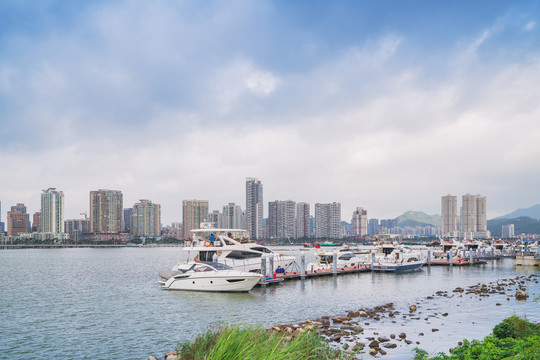 珠海和澳门的城市建筑海岸线风光