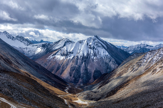 中国西藏山南市拉姆拉措风景区