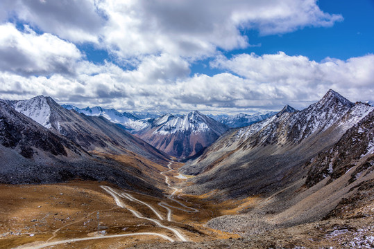 中国西藏山南市拉姆拉措风景区