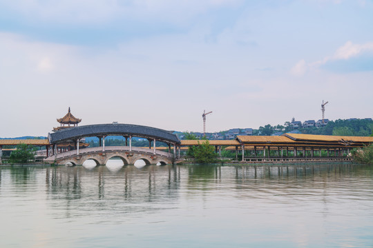 无锡太湖边的一座古建筑群