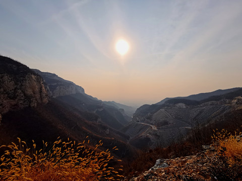 日照群山