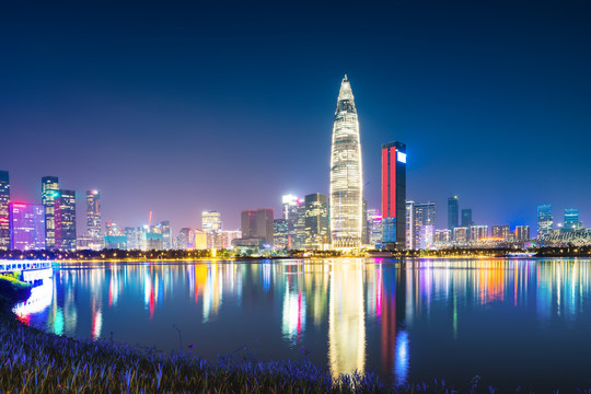 深圳金融中心建筑景观夜景