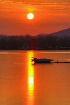 颐和园夕阳