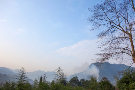 水墨远山