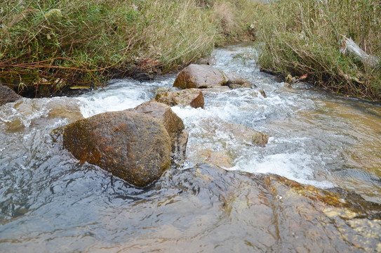 小河淌水