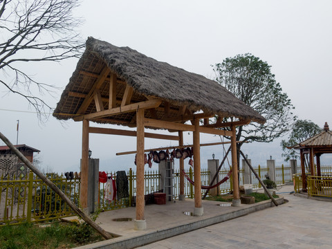 中国中西部地区农家乐民俗建筑