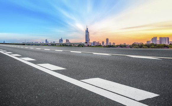 道路地面和城市景观