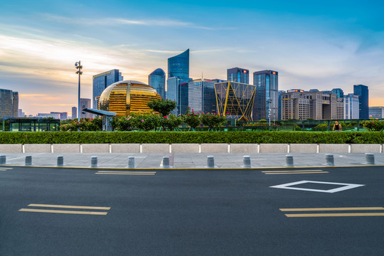 沥青地面和建筑景观