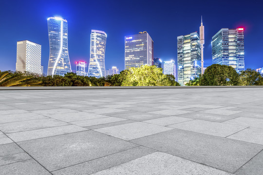 地砖路面和建筑景观夜景