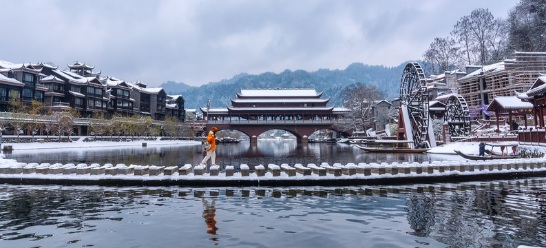 凤凰古城雪景