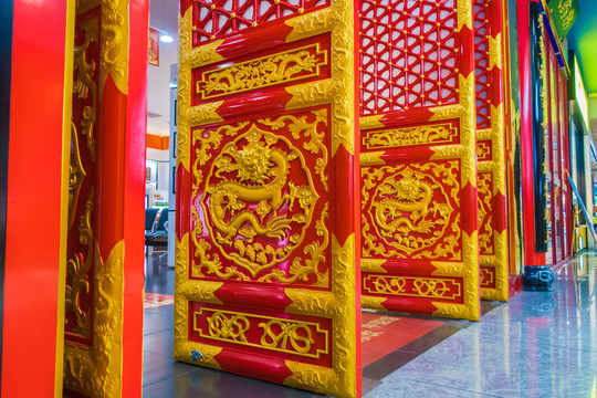 中国古典传统龙纹门