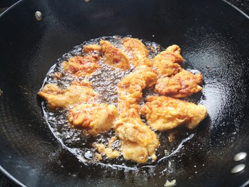 油炸酥肉