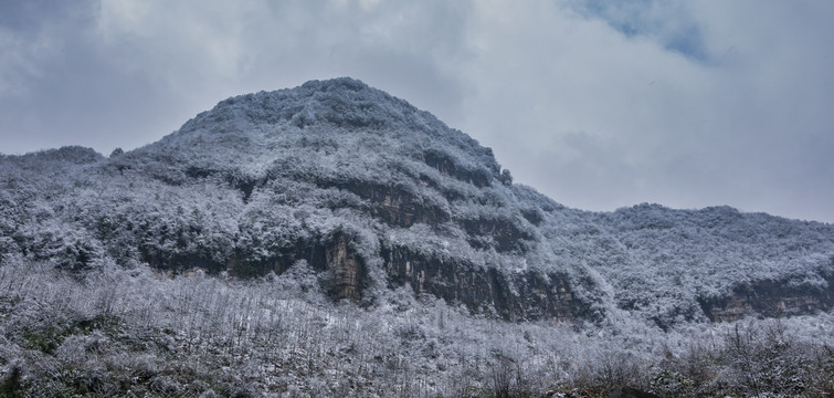 雪山