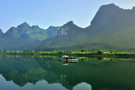 红水河月亮湾景观