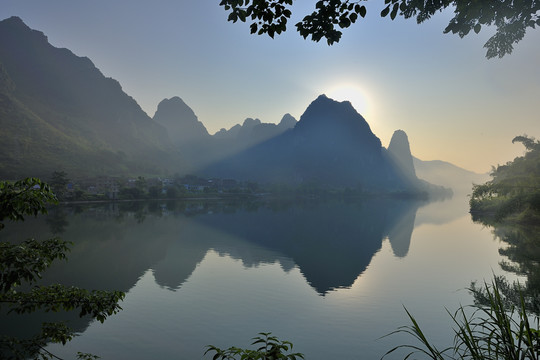 红水河月亮湾景观