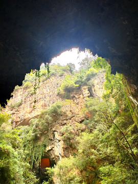 溶洞旅游风景