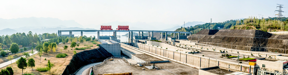 三峡大坝