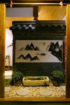 云南建水古城中式门楼和影壁