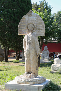 北岳庙石雕佛像