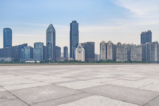 广场砖地面和现代建筑景观