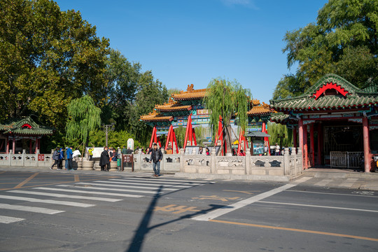 济南大明湖古建筑风景区