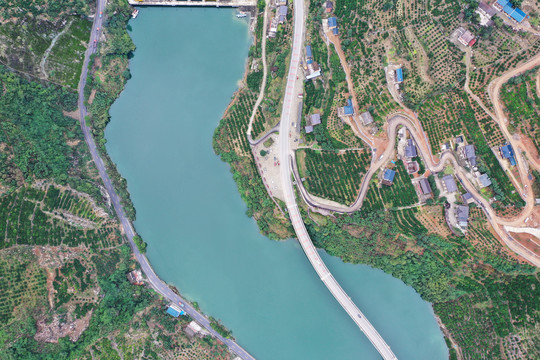 山区公路桥