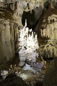 巴马水晶宫景区