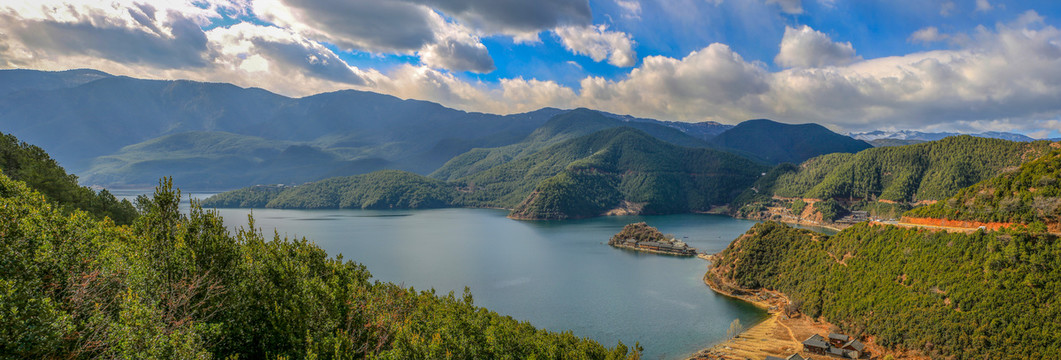 泸沽湖