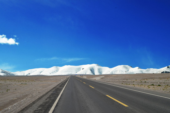 雪山之路