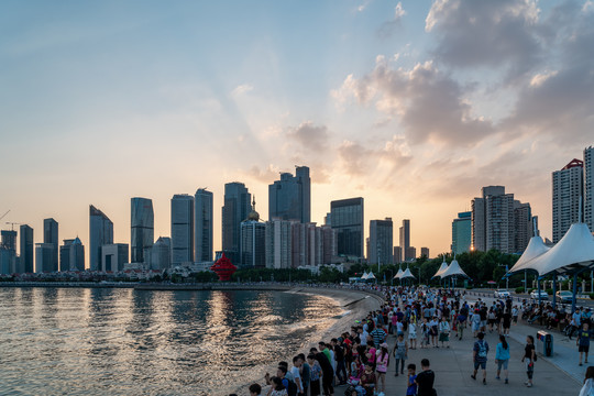 青岛现代建筑背景