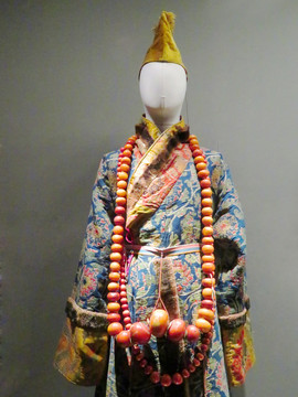 清代藏族贵族服饰