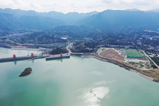 三峡大坝雄姿