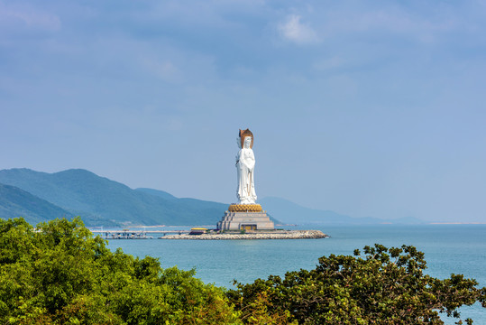 中国海南省三亚市南山露天观音