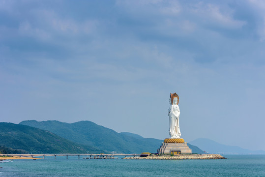 中国海南省三亚市南山露天观音