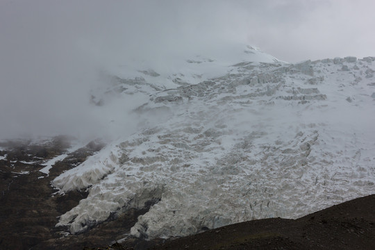 西藏日喀则雪山湖泊风光21