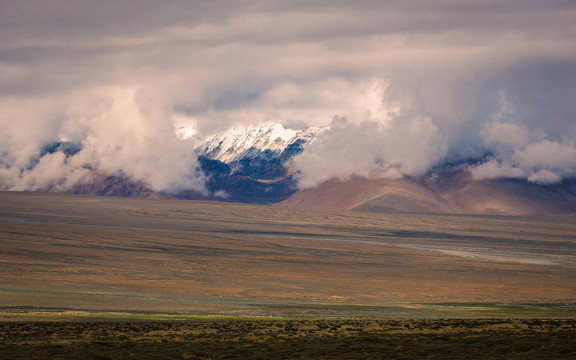 西藏日喀则雪山湖泊风光140