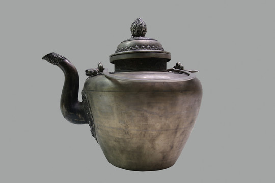 白铜茶壶