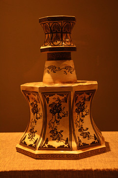 古代陶瓷灯