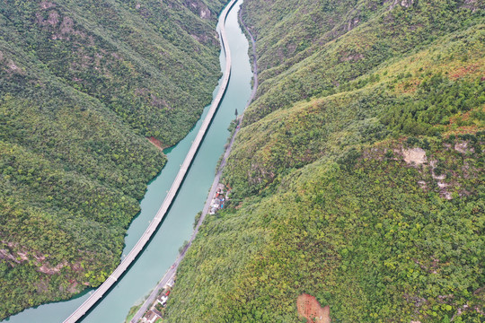 中国最美水上公路