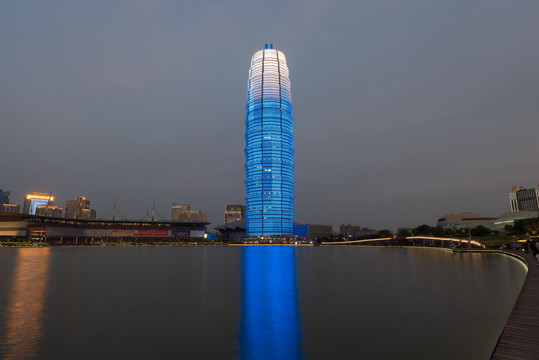 郑州城市风光大玉米夜景