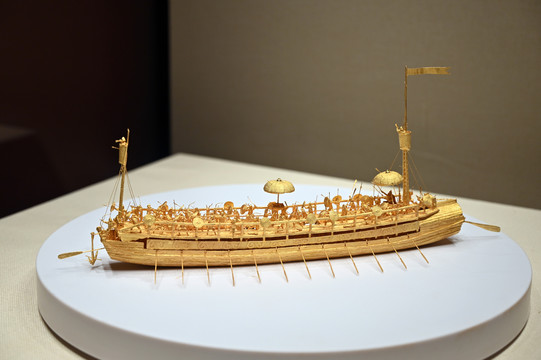 黄金船舶模型