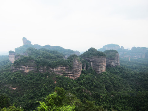 韶关丹霞山风景区山林地貌美景