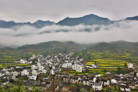 烟雨虹关