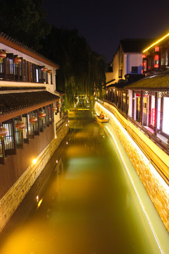 苏州平江路夜景