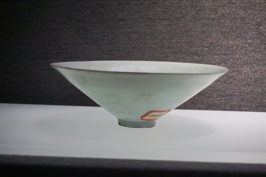 陶瓷北宋青白釉斗立碗