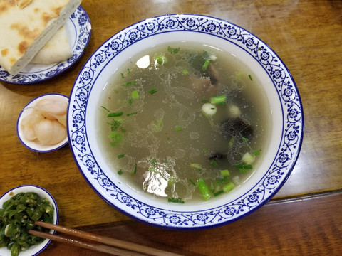 西安水盆羊肉套餐